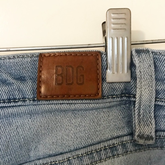 Urban Outfitters BDG Girlfriend High-Rise Jeans - Picture 6 of 10